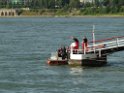 Einsatz Loeschboot und Rettungsboot Koeln Muelheim  P18